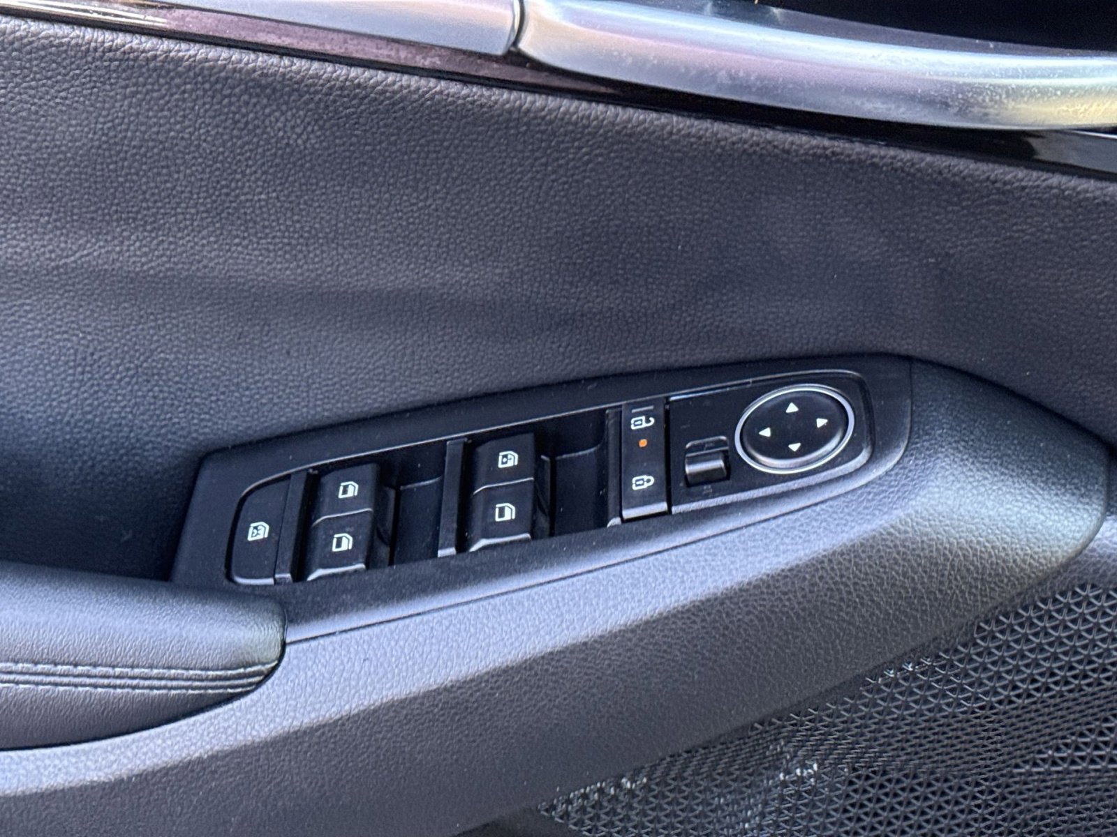 Used 2024 Kia Seltos EX image 15