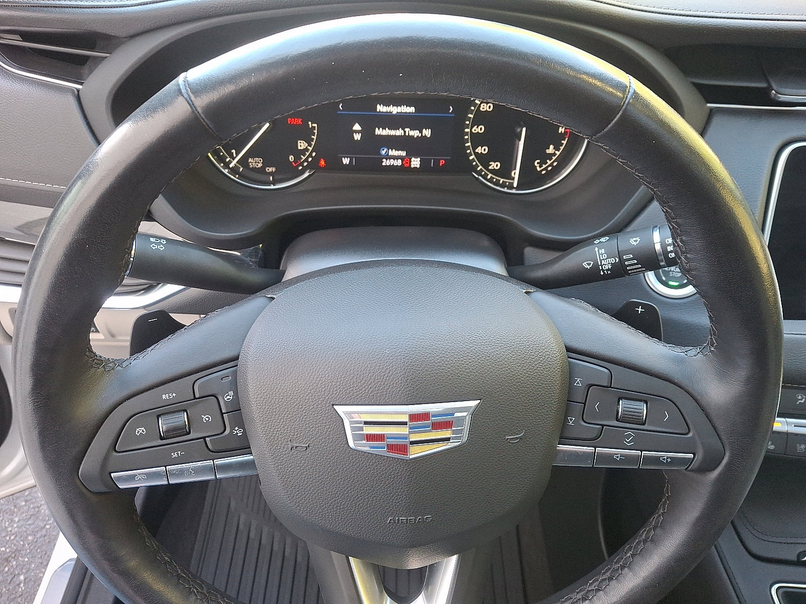 Certified 2021 Cadillac XT4 Premium Luxury image 15