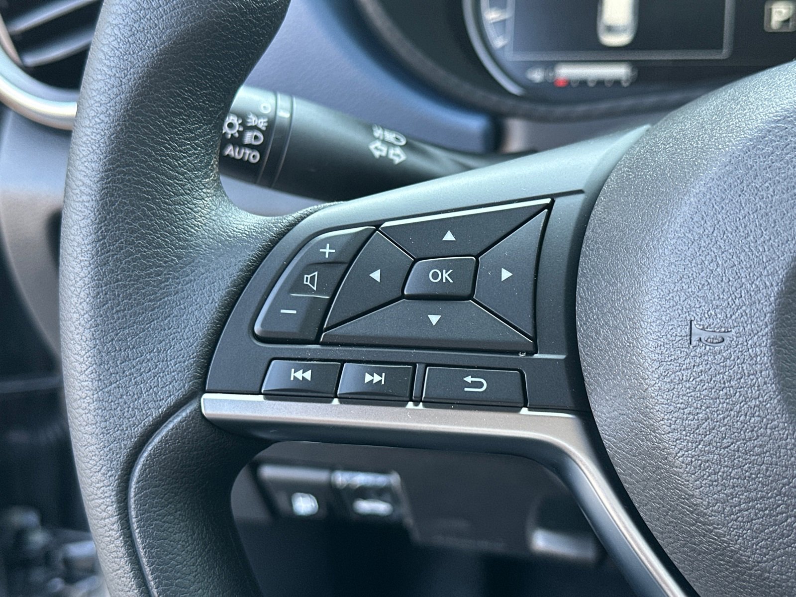 New 2025 Nissan Versa SV w/ Trunk Package image 25