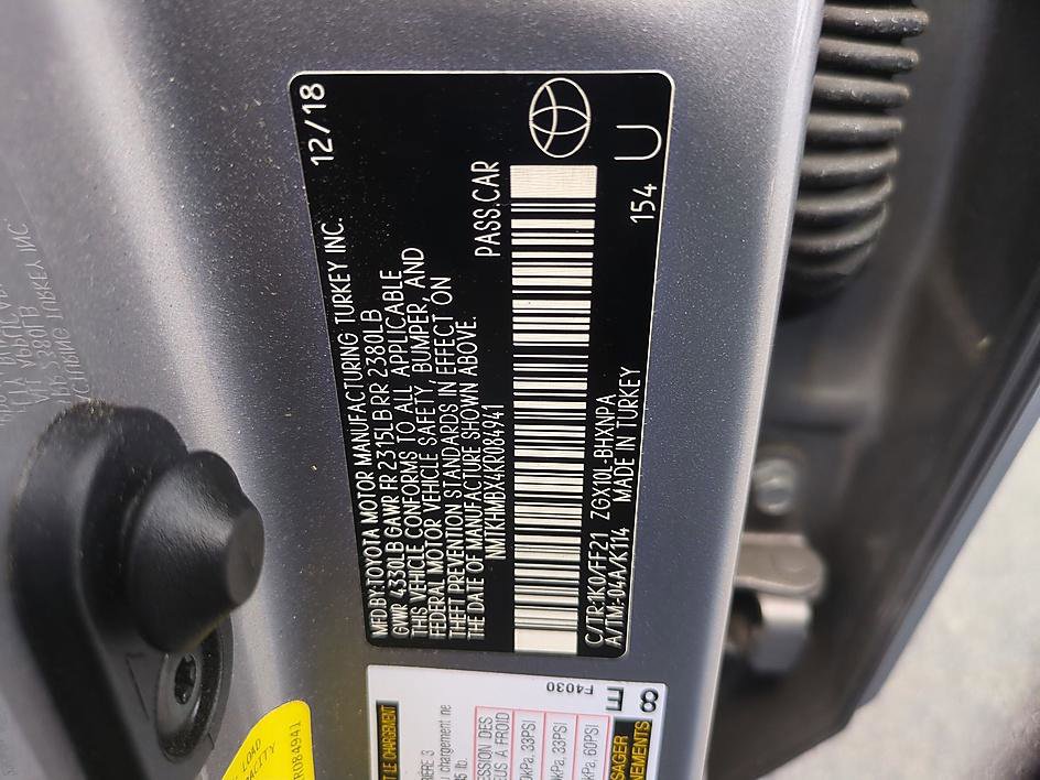 Used 2019 Toyota C-HR XLE FWD image 34