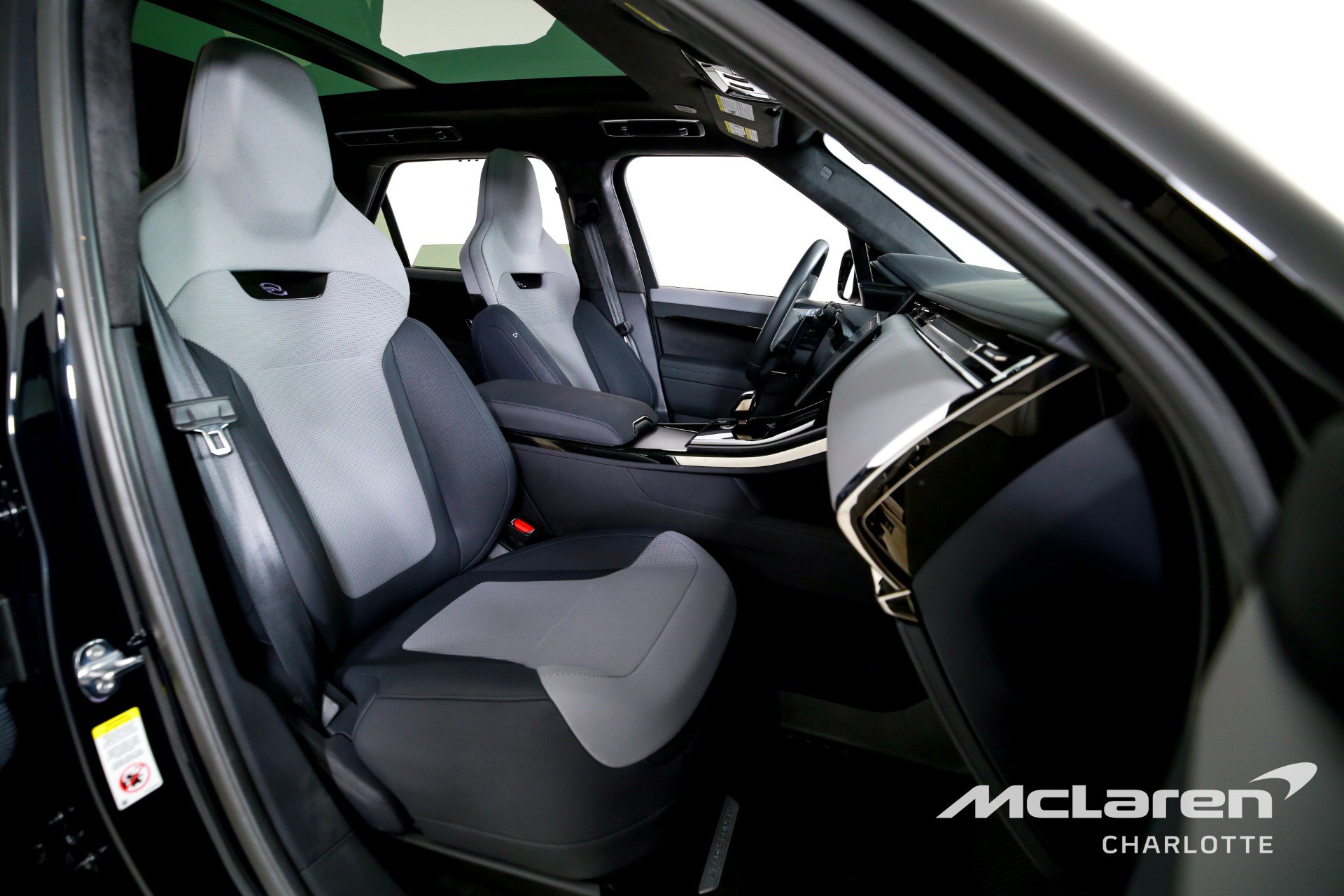 Used 2025 Land Rover Range Rover Sport SV Edition Two image 26