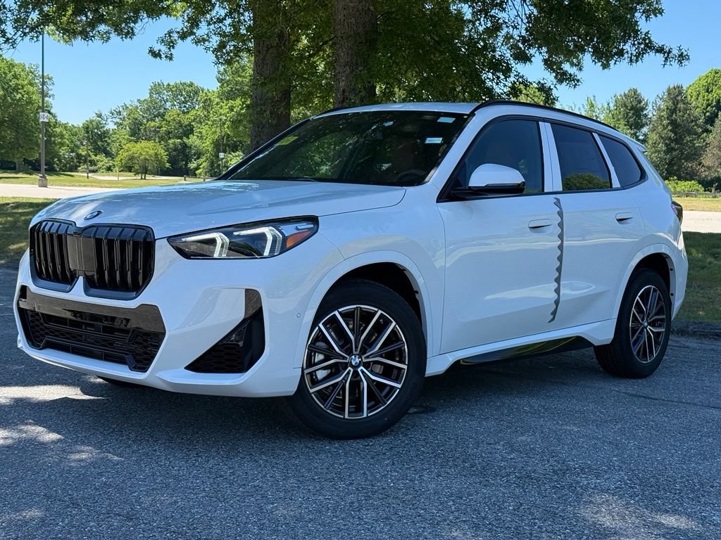 New 2026 BMW X1 xDrive28i w/ M Sport Package AWD/4WD image 1