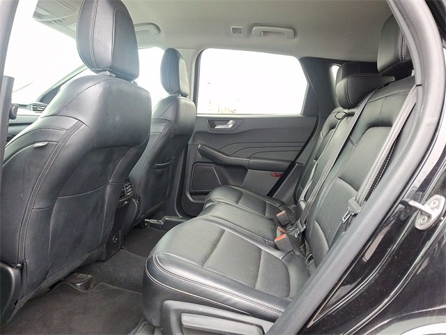 Used 2022 Ford Escape Titanium image 10