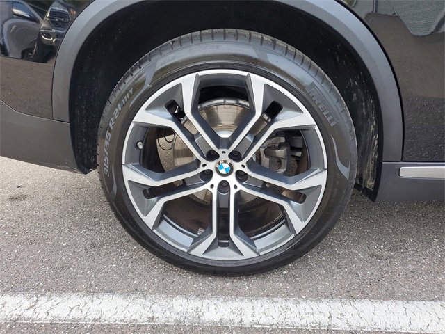 Used 2022 BMW X5 sDrive40i w/ Parking Assistance Package image 5