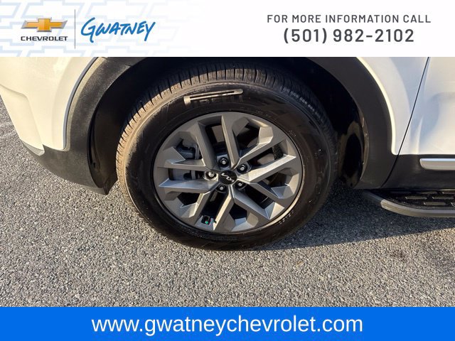 Used 2025 Kia Telluride LX FWD image 9