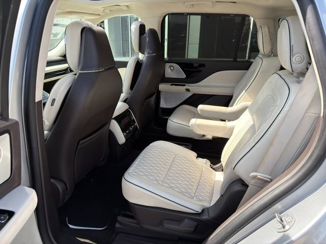 Used 2020 Lincoln Aviator Black Label w/ Dynamic Handling Package image 16