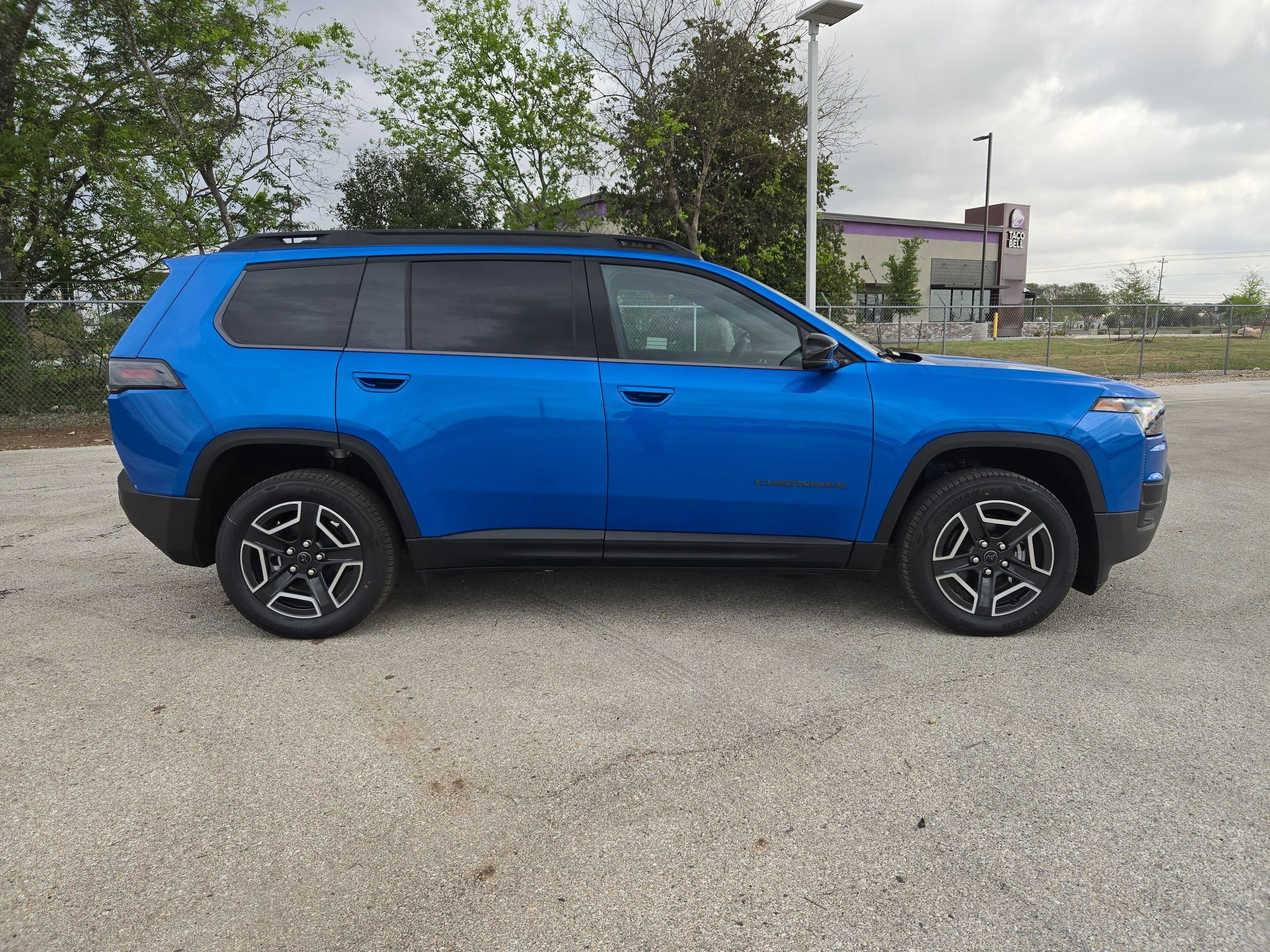 New 2026 Jeep Cherokee Limited AWD/4WD image 2