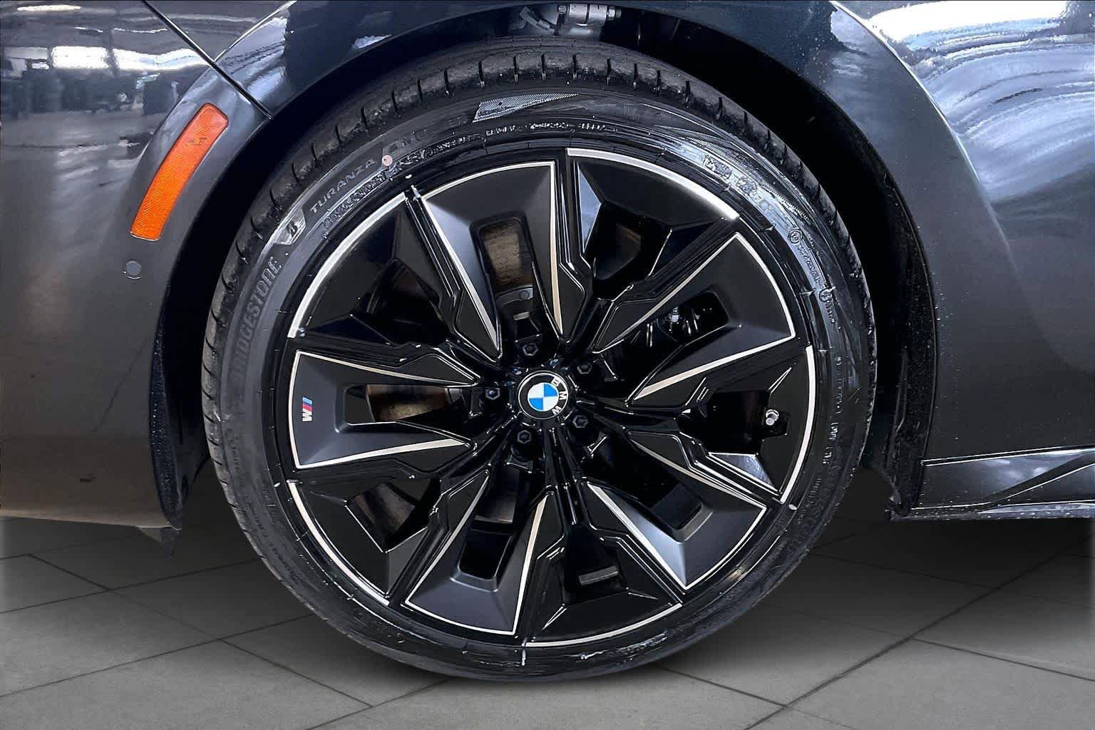 New 2026 BMW i7 xDrive60 image 11