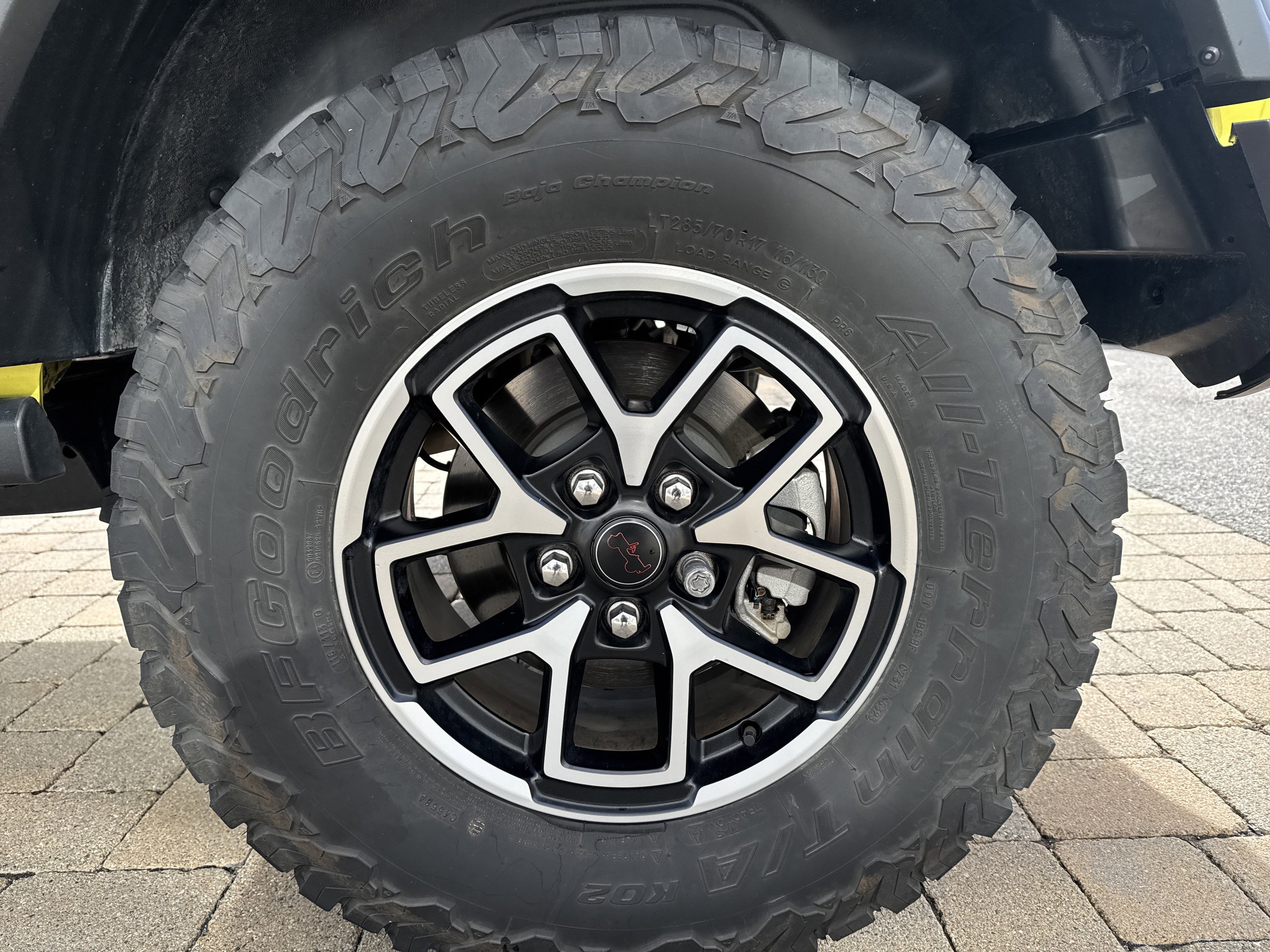 Used 2024 Jeep Wrangler Unlimited Rubicon w/ Technology Group image 30