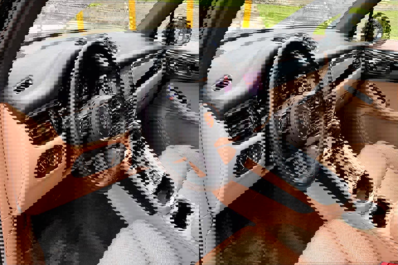 Used 2022 Porsche Macan image 17