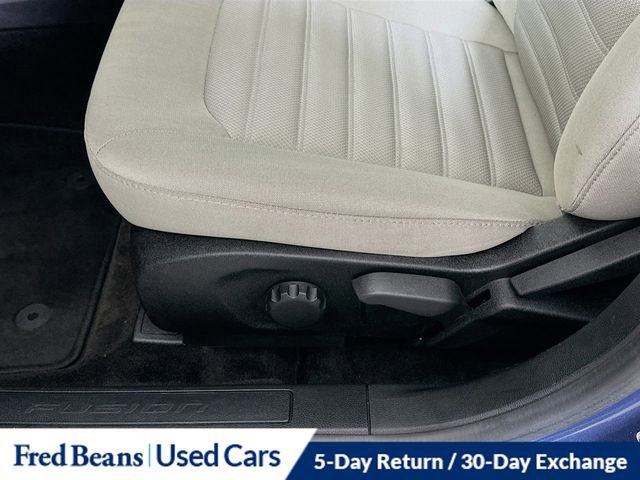 Used 2018 Ford Fusion S FWD image 24