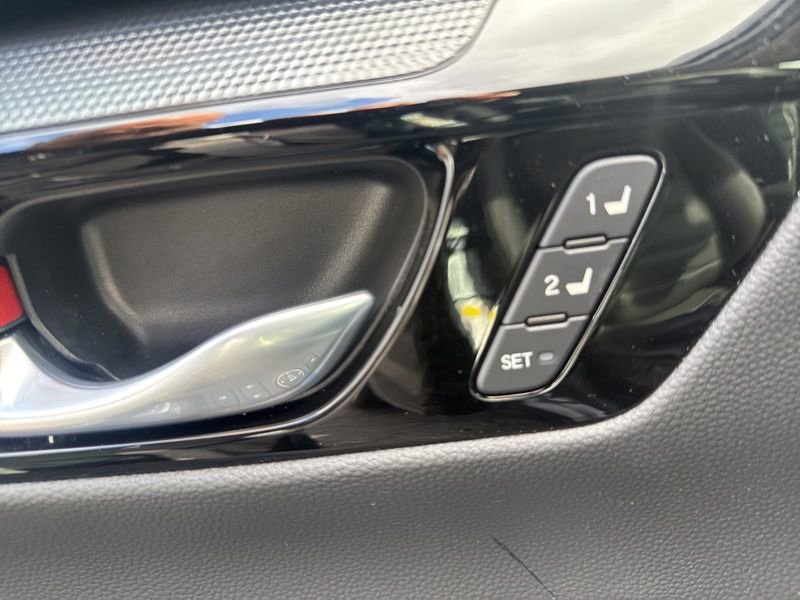Used 2023 Honda CR-V EX-L image 15