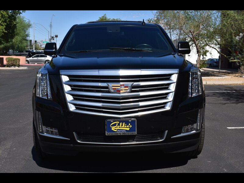 Used 2017 Cadillac Escalade Platinum AWD/4WD image 8