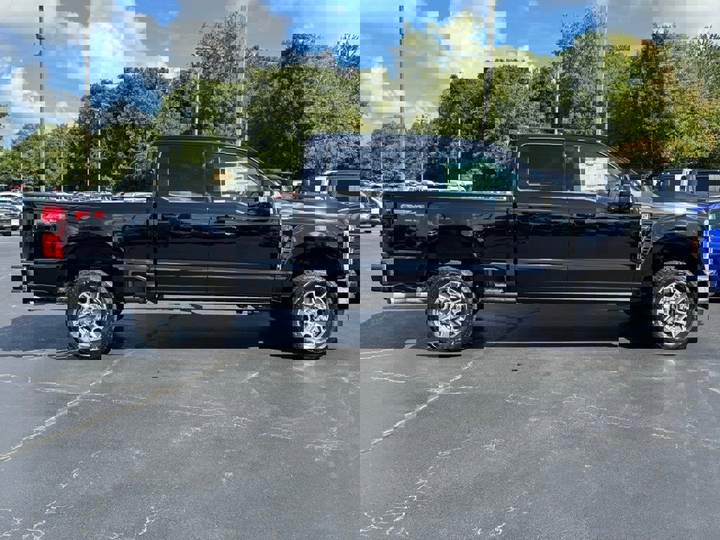New 2026 Ford F250 Lariat w/ FX4 Off-Road Package image 4