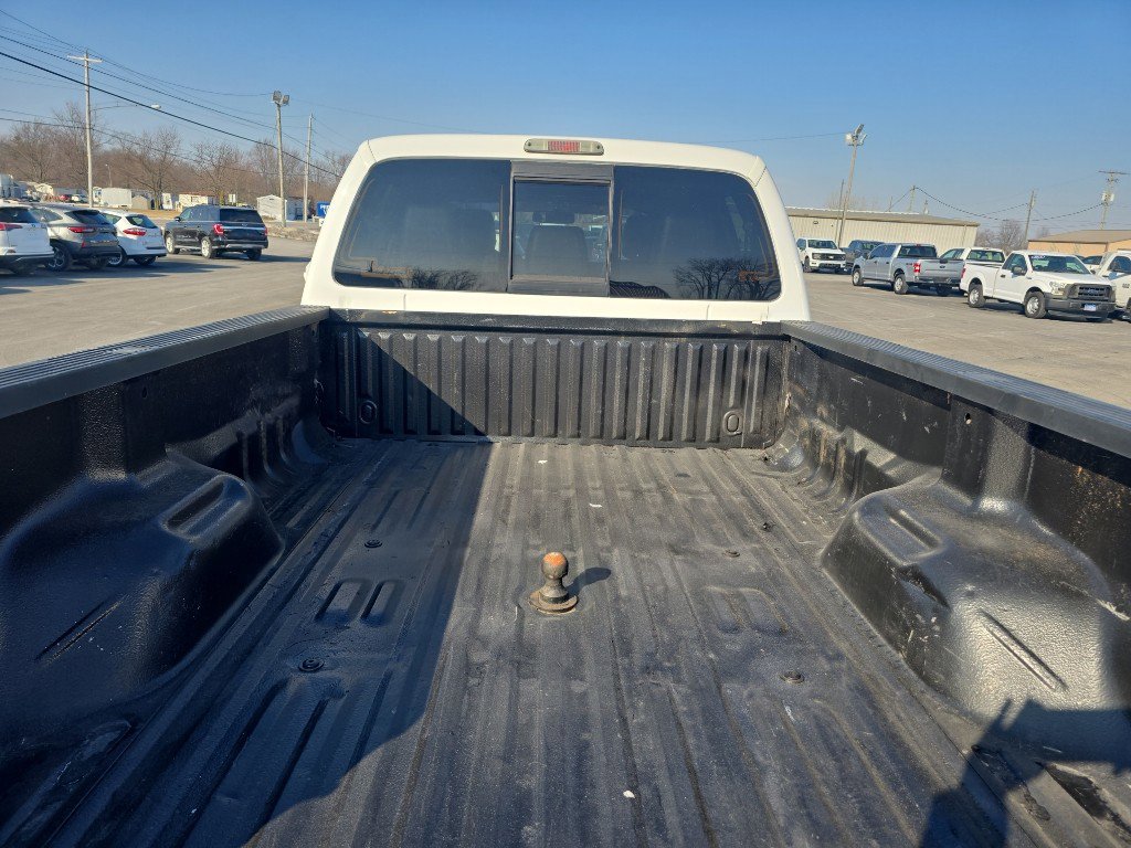Used 2014 Ford F550 4x4 Crew Cab Super Duty w/ Lariat Interior Package image 10