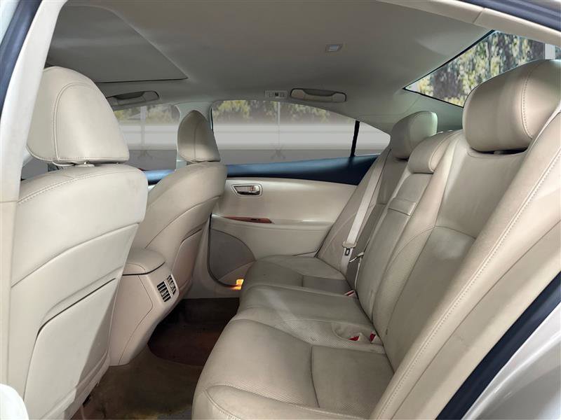 Used 2011 Lexus ES 350 image 10