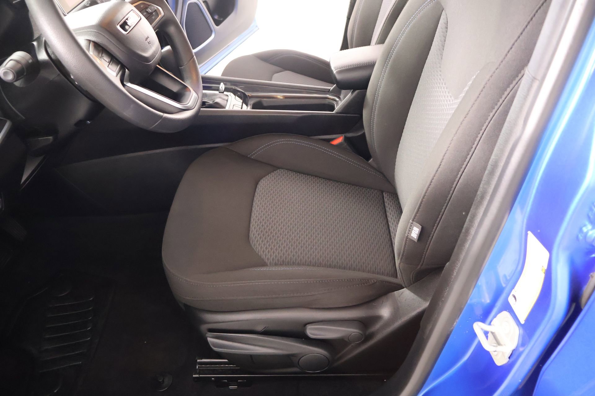 Used 2024 Jeep Compass Sport image 10