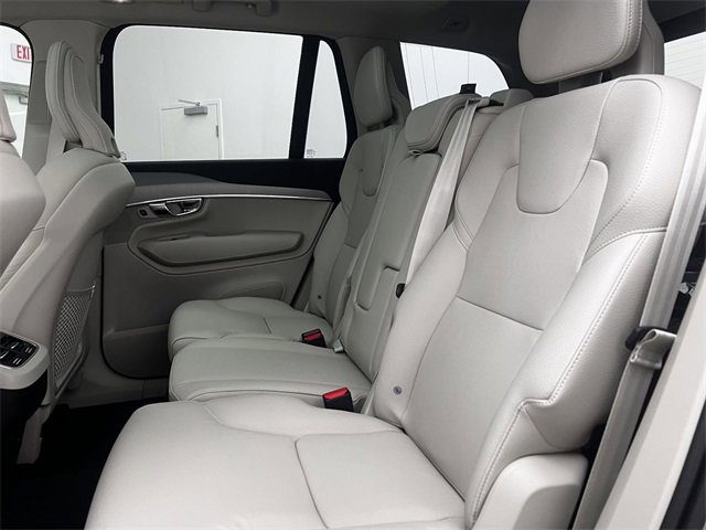 New 2025 Volvo XC90 B5 Core w/ Protection Package Premier image 29