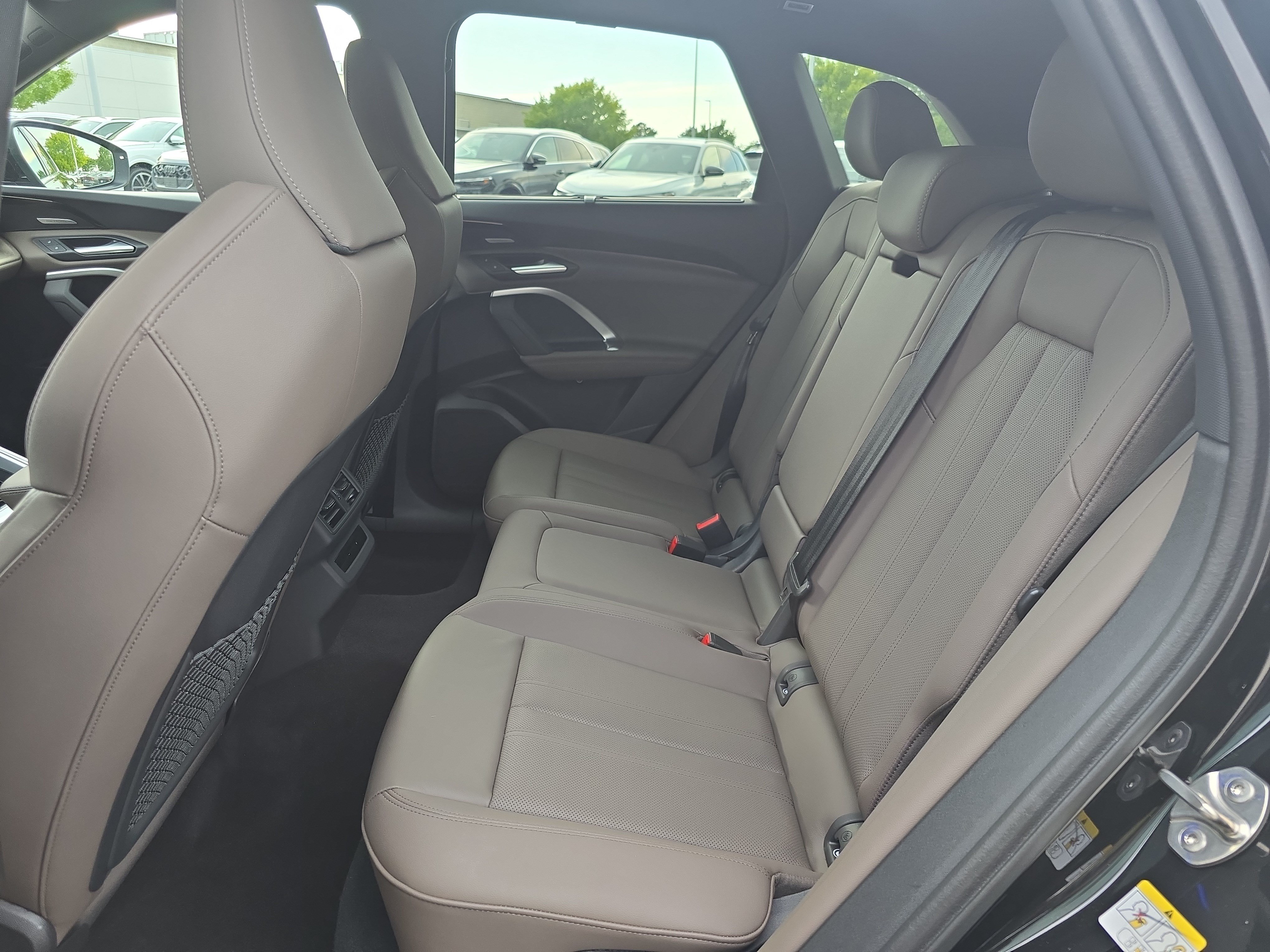 Certified 2025 Audi Q5 Premium Plus w/ Premium Plus AWD/4WD image 13