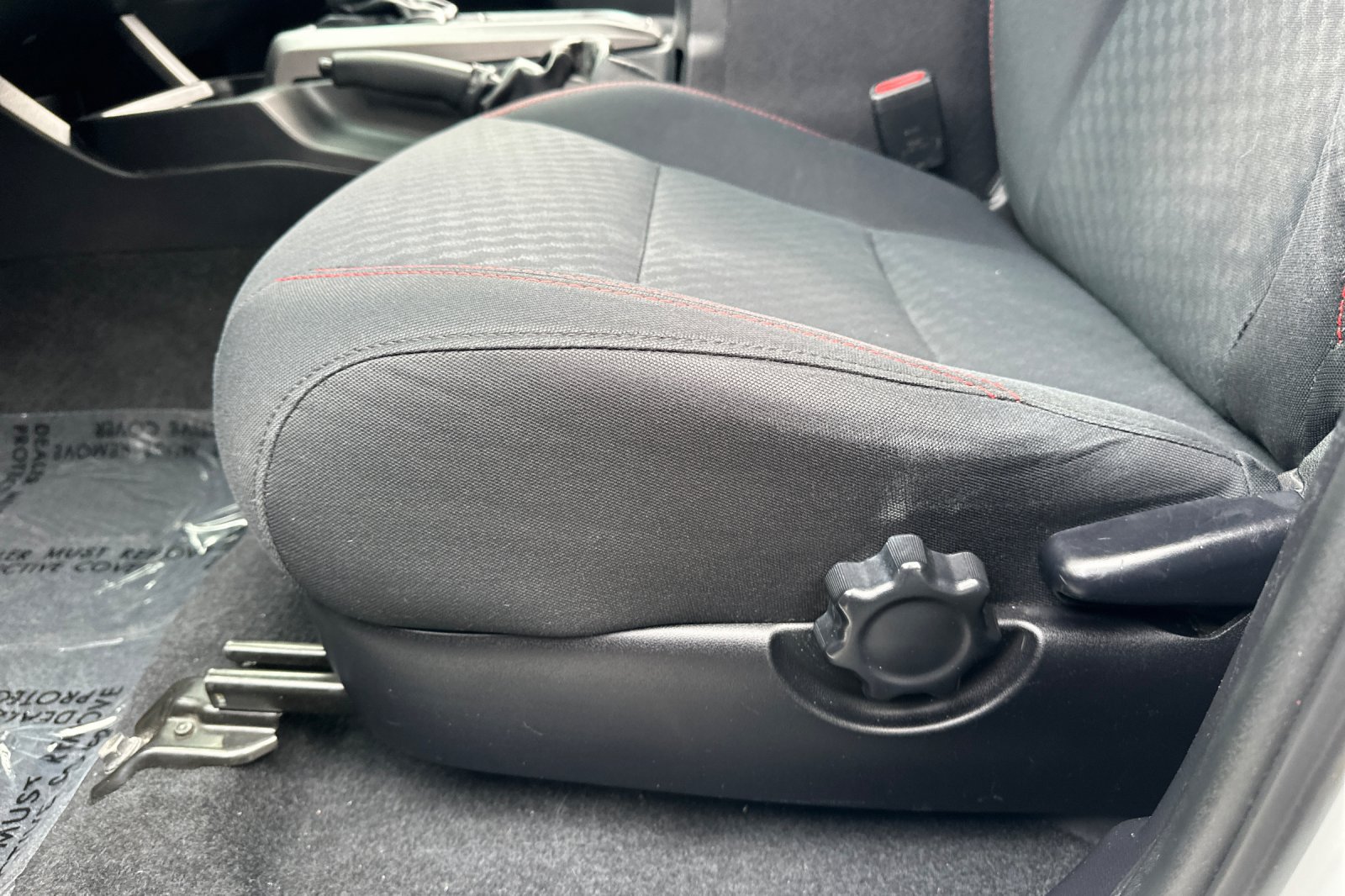 Used 2020 Toyota Tacoma SR5 RWD image 15