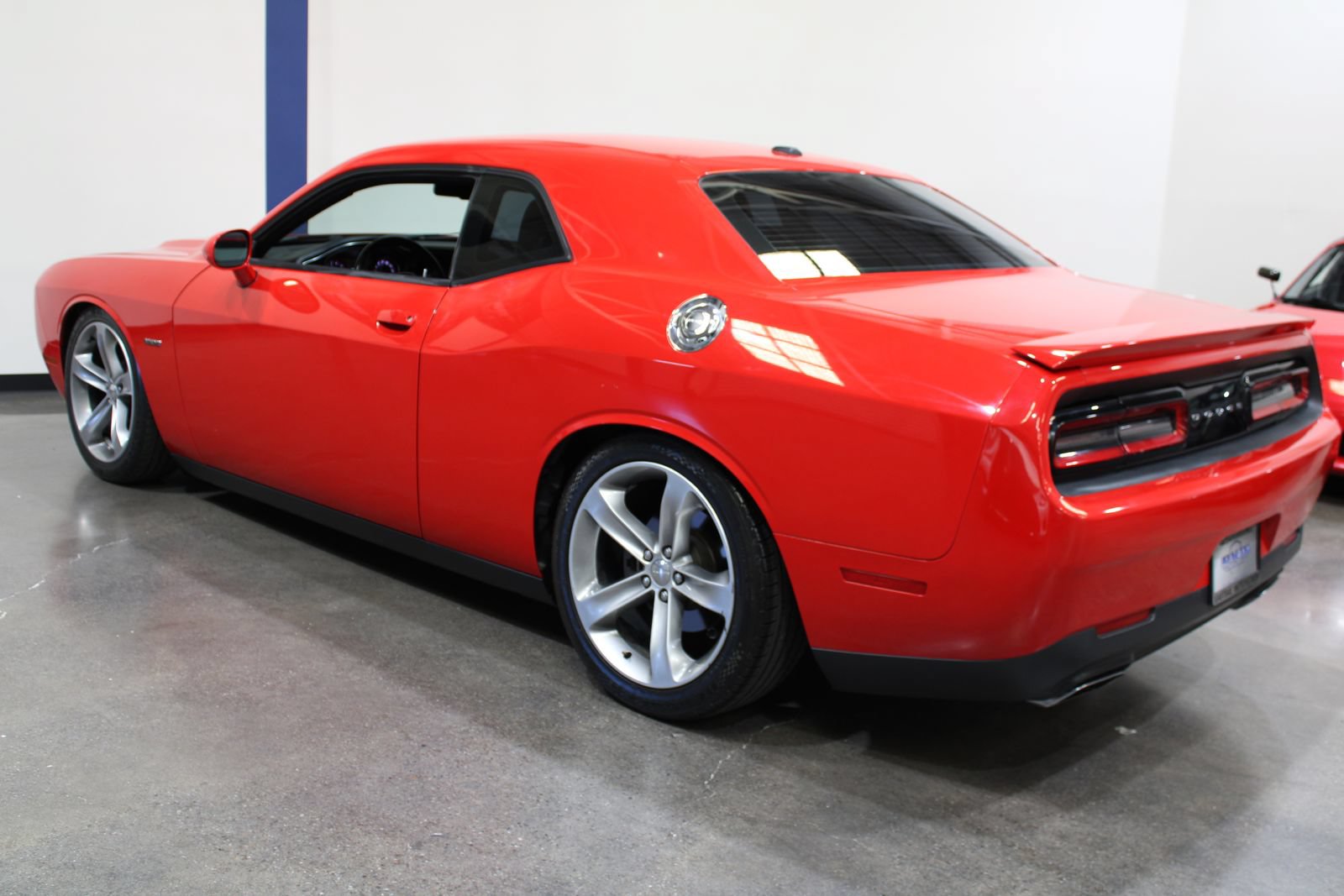 Used 2015 Dodge Challenger R/T w/ Quick Order Package 28B R/T RWD image 8