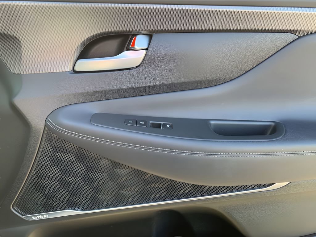 Used 2019 Hyundai Santa Fe Limited w/ Cargo Package image 19