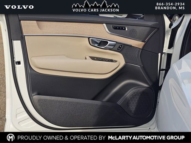 New 2026 Volvo XC90 B5 Plus image 15