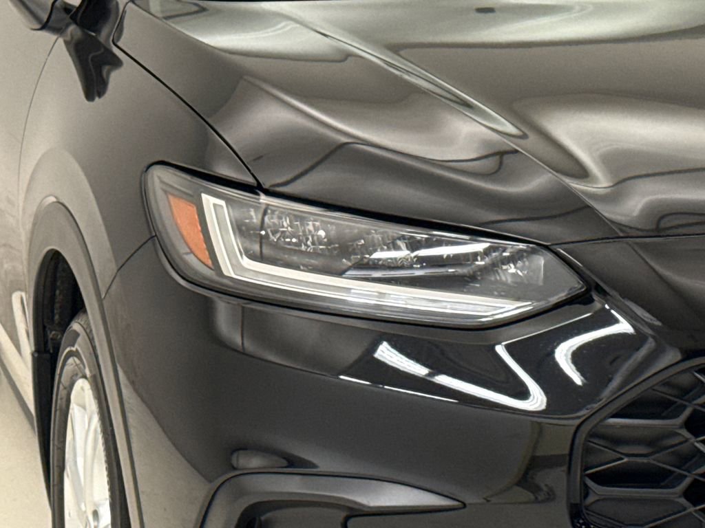 Certified 2025 Honda HR-V LX image 5
