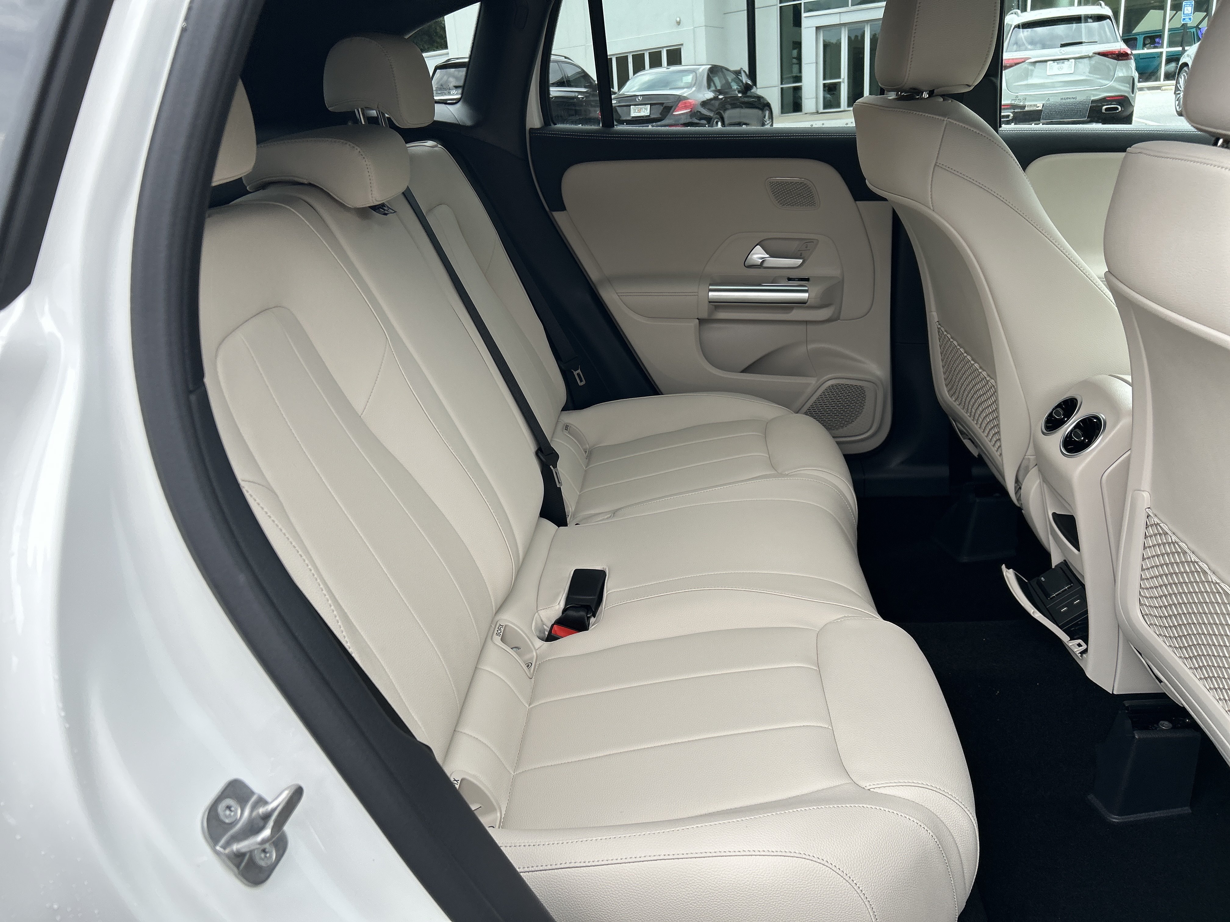 New 2026 Mercedes-Benz GLA 250 image 40