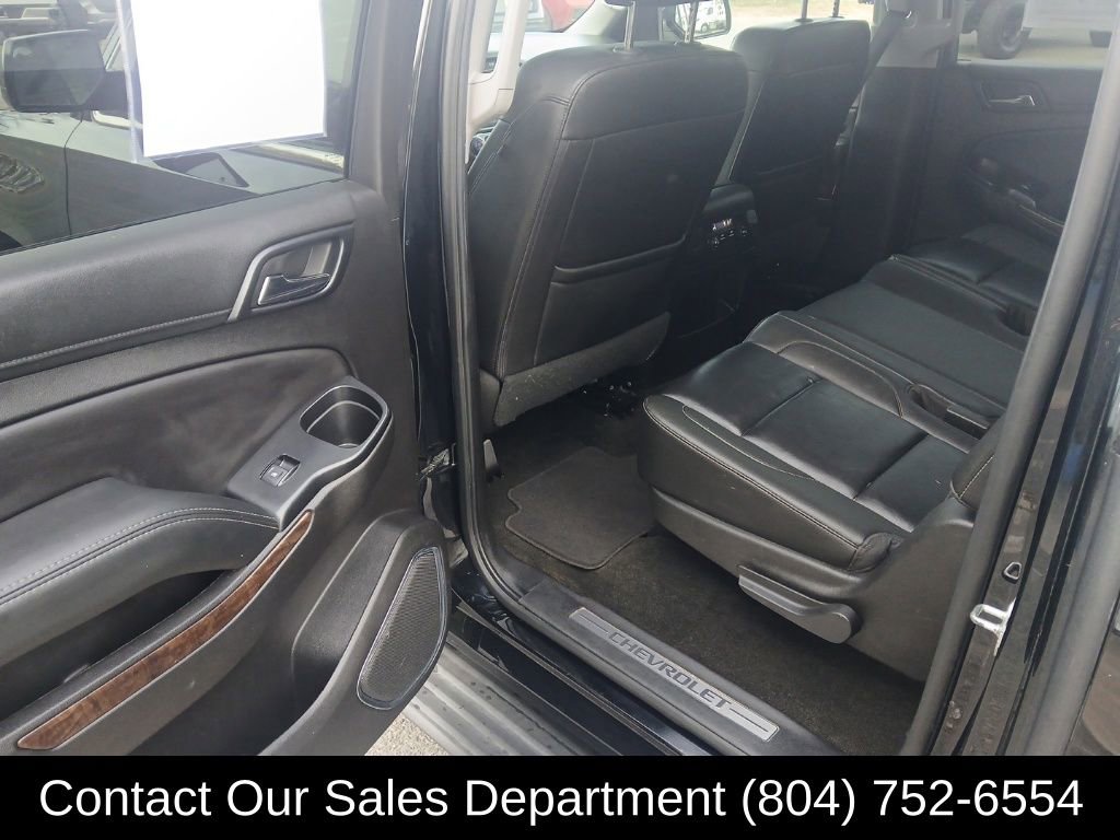 Used 2018 Chevrolet Suburban LT image 25