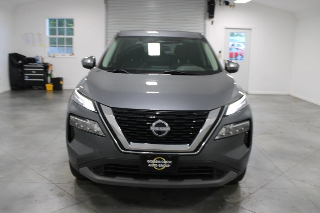 Used 2023 Nissan Rogue SV AWD/4WD image 3