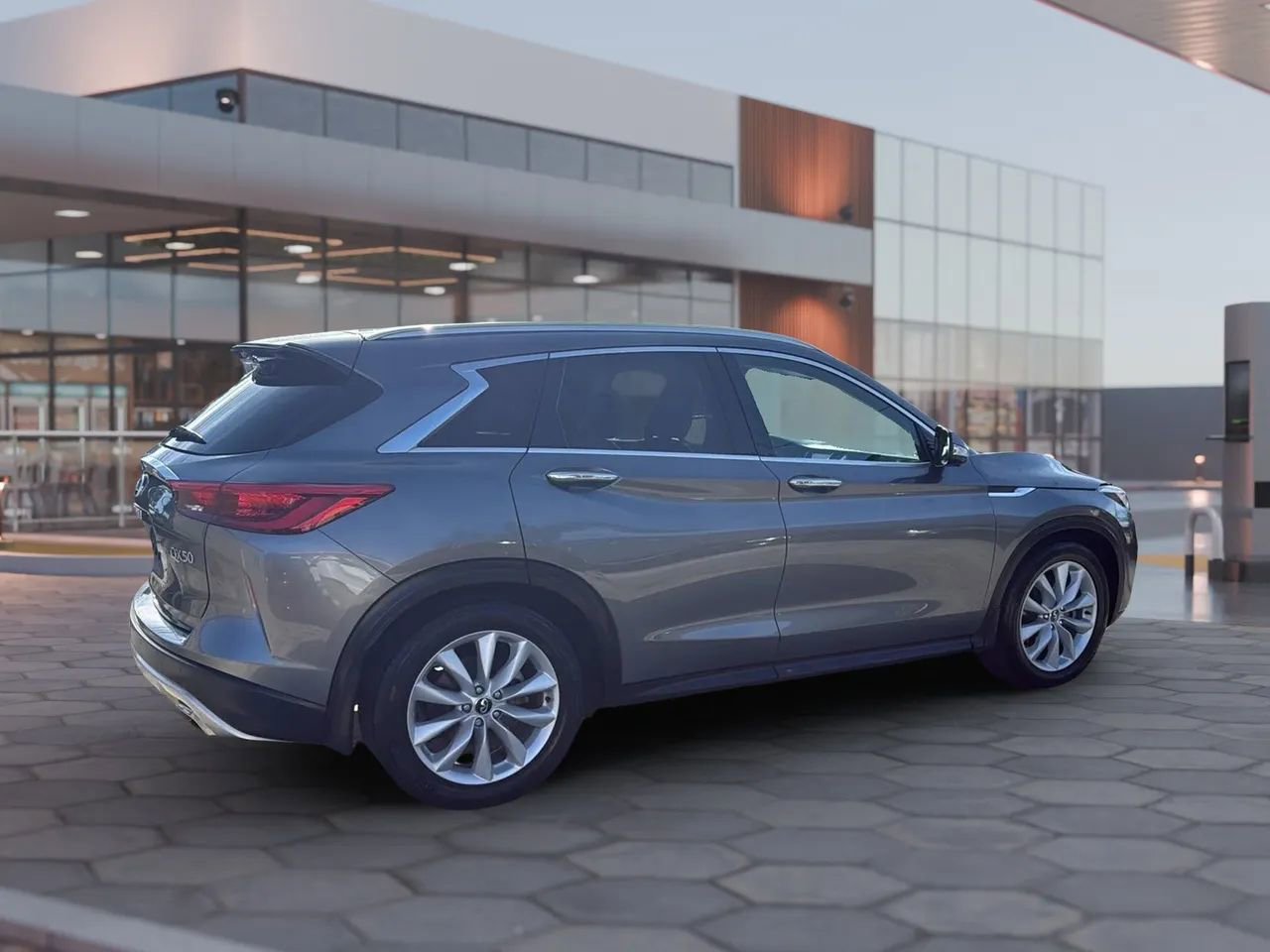 Used 2019 INFINITI QX50 Essential w/ Premium Heat Package image 14