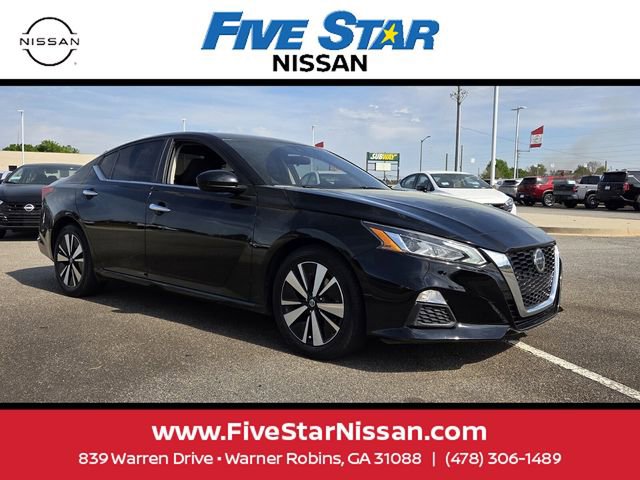 Used 2022 Nissan Altima 2.5 SV image 1