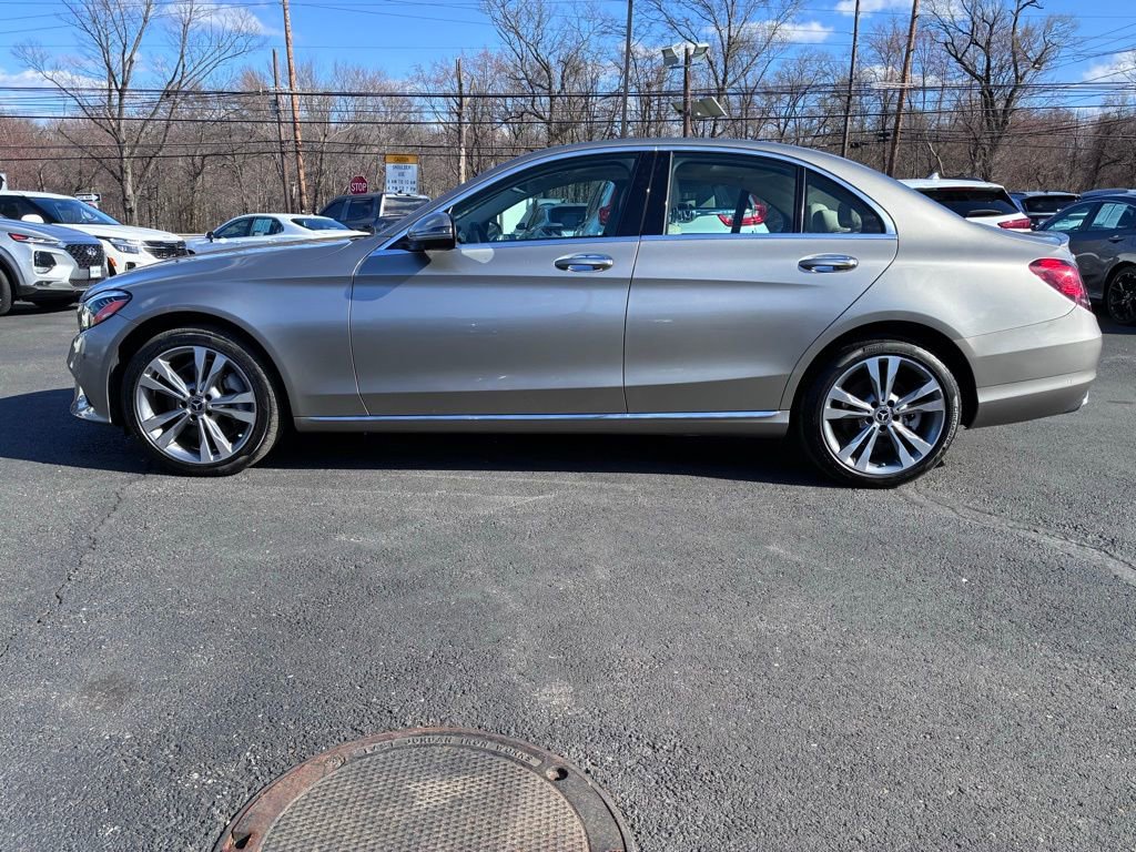 Used 2019 Mercedes-Benz C 300 4MATIC Sedan image 4