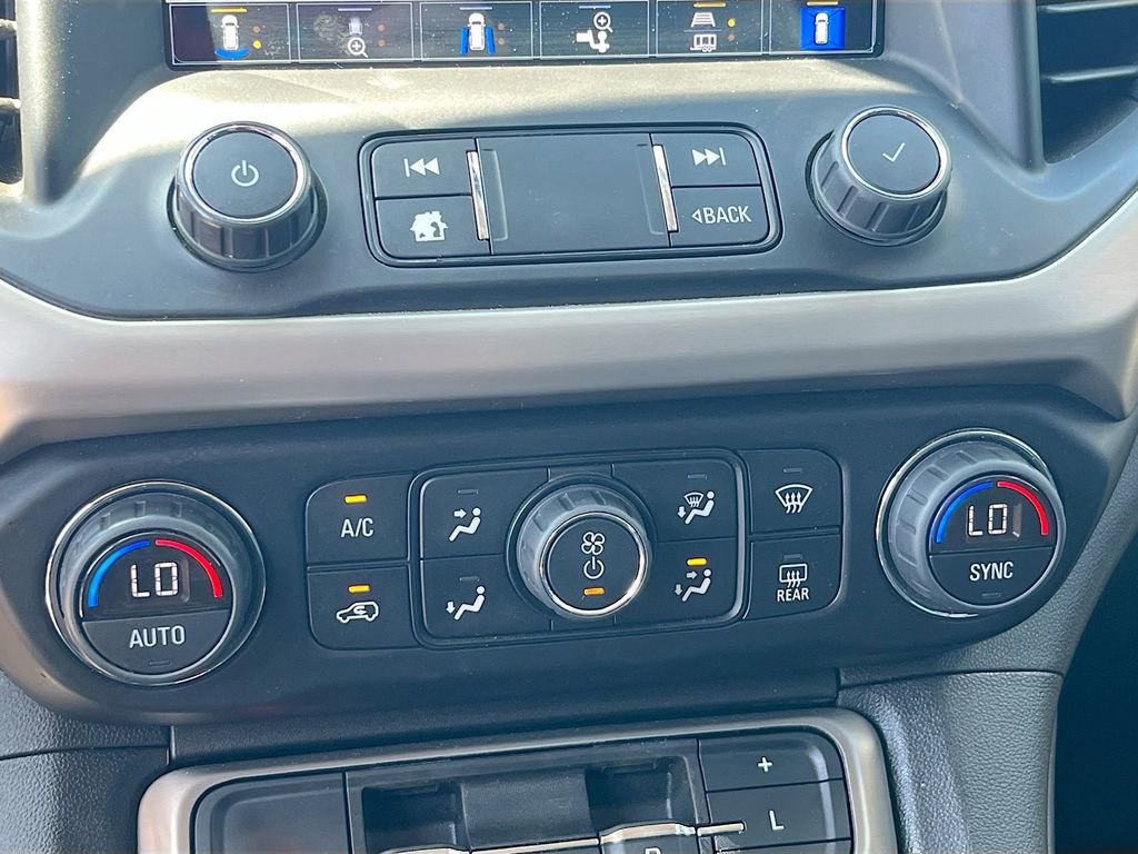 Used 2022 GMC Acadia Denali w/ Black Diamond Edition image 16