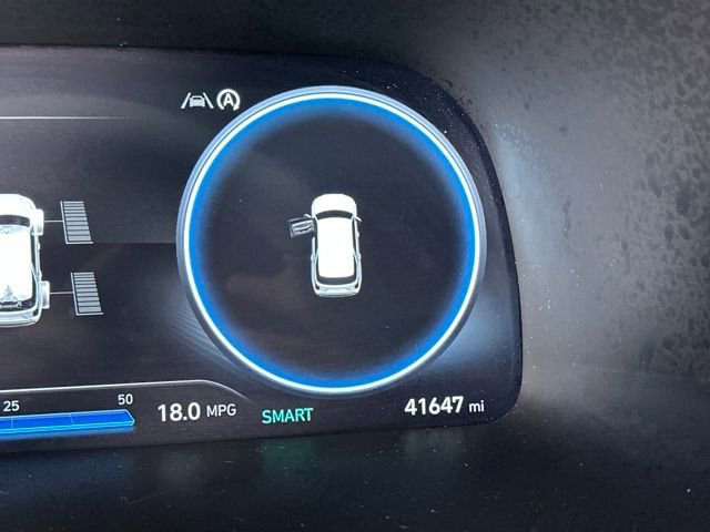 Used 2023 Hyundai Palisade Limited w/ Cargo Package image 18