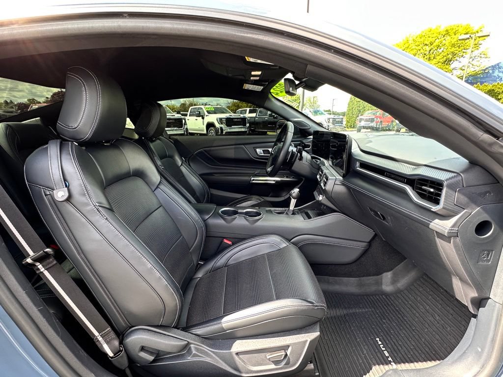 Used 2024 Ford Mustang GT Premium RWD image 9