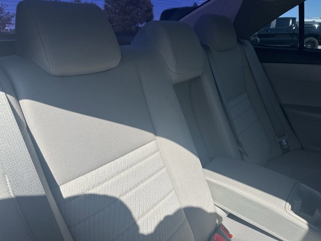 Used 2017 Toyota Camry SE FWD image 21