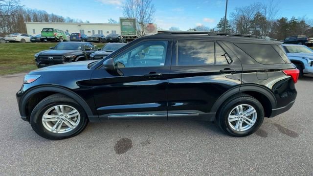 Used 2023 Ford Explorer XLT image 5