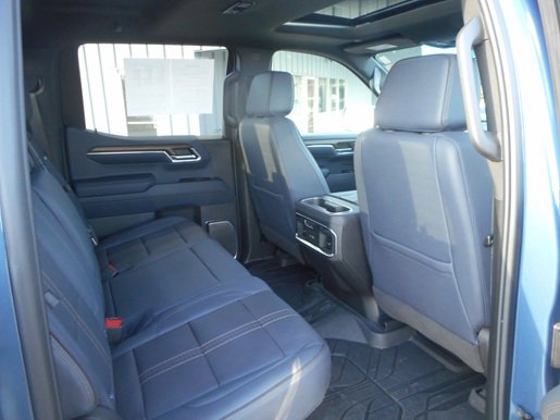 Used 2024 Chevrolet Silverado 1500 High Country w/ High Country Premium Package image 18