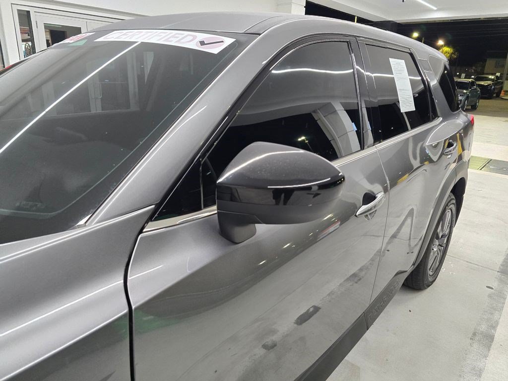 Used 2023 Nissan Pathfinder S FWD image 10