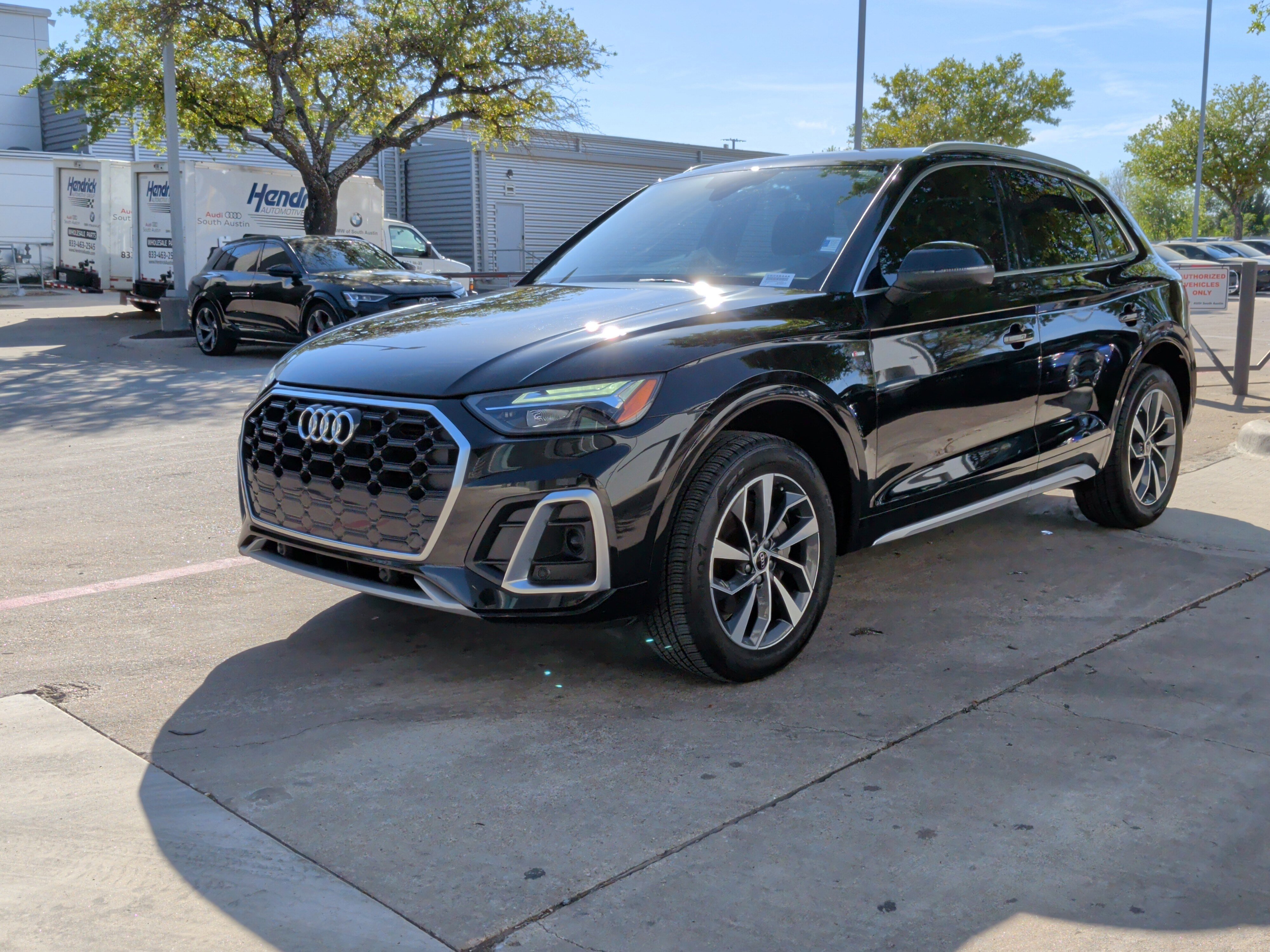 Certified 2023 Audi Q5 2.0T Premium w/ Convenience Package image 5