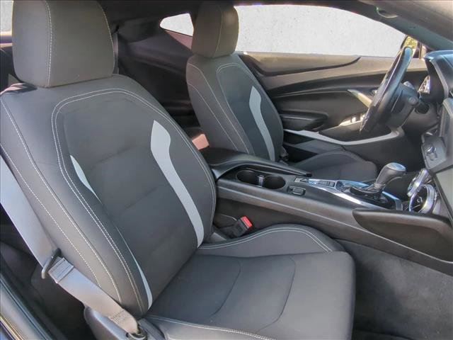 Used 2017 Chevrolet Camaro LT RWD image 19