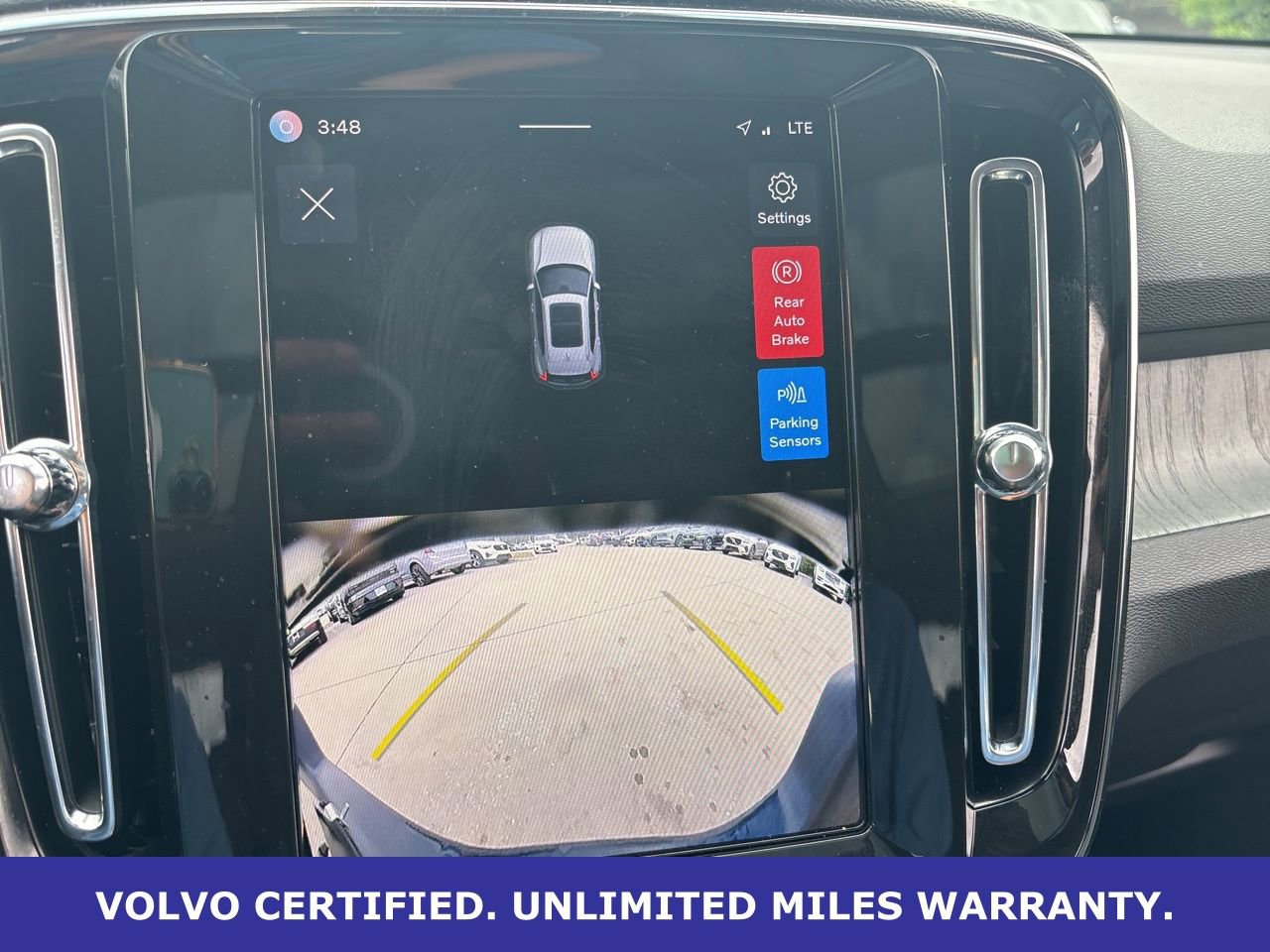 Certified 2025 Volvo XC40 B5 Core AWD/4WD image 21