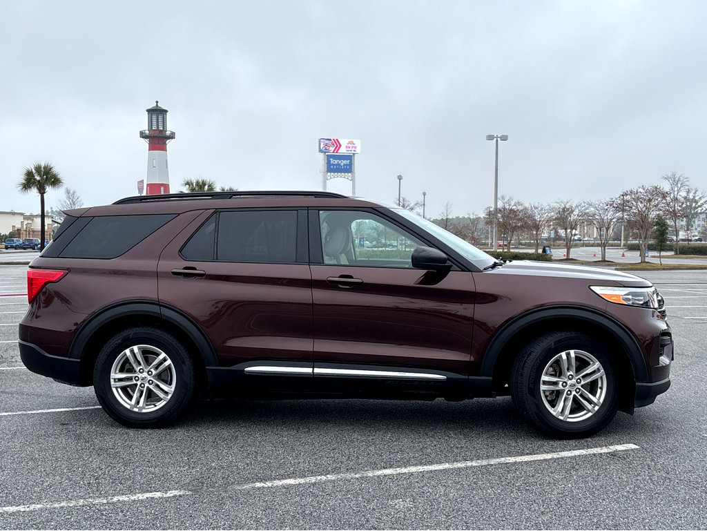 Used 2020 Ford Explorer XLT w/ Comfort Package image 27