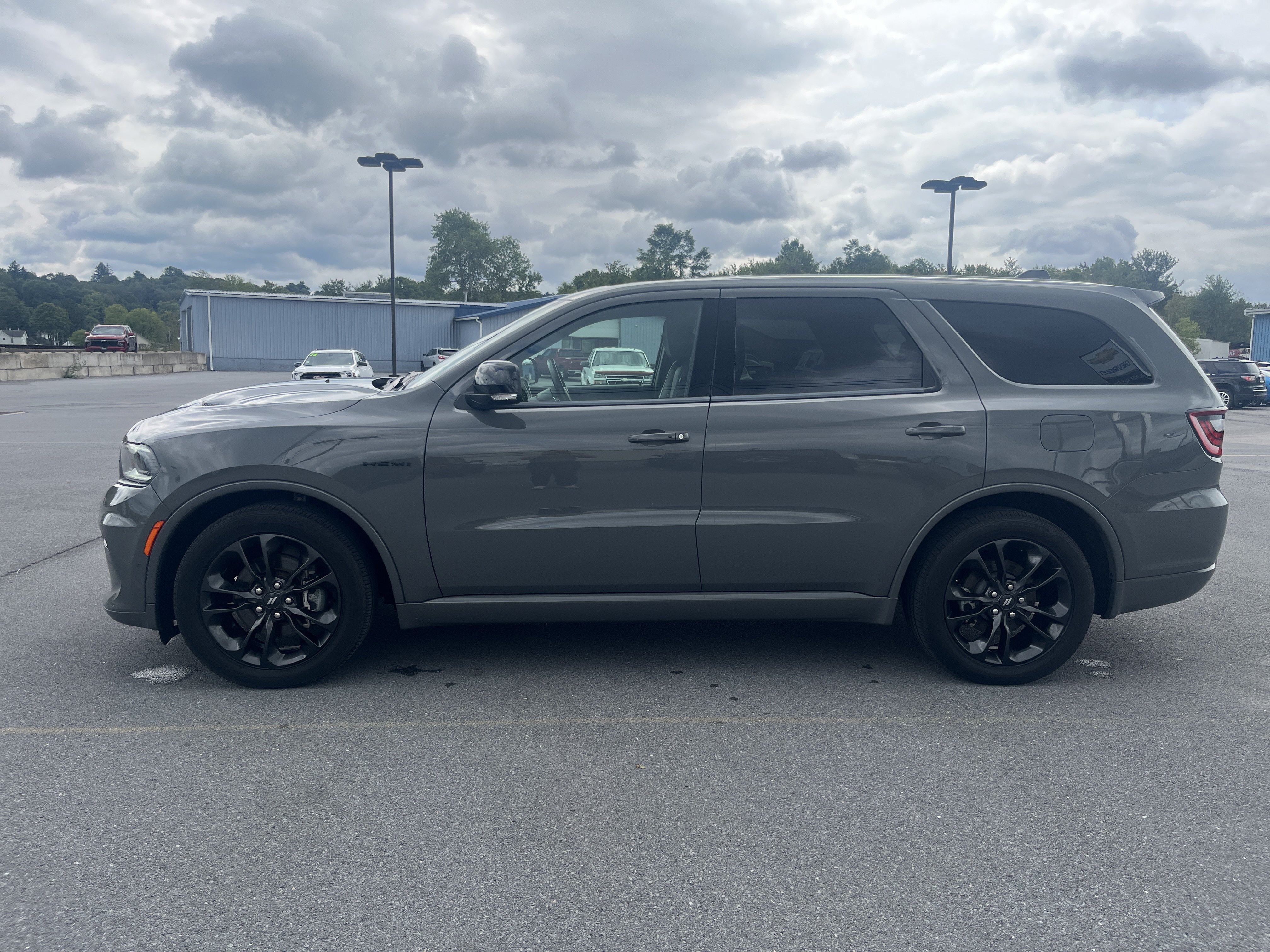 Used 2022 Dodge Durango R/T w/ Blacktop Package AWD/4WD image 13