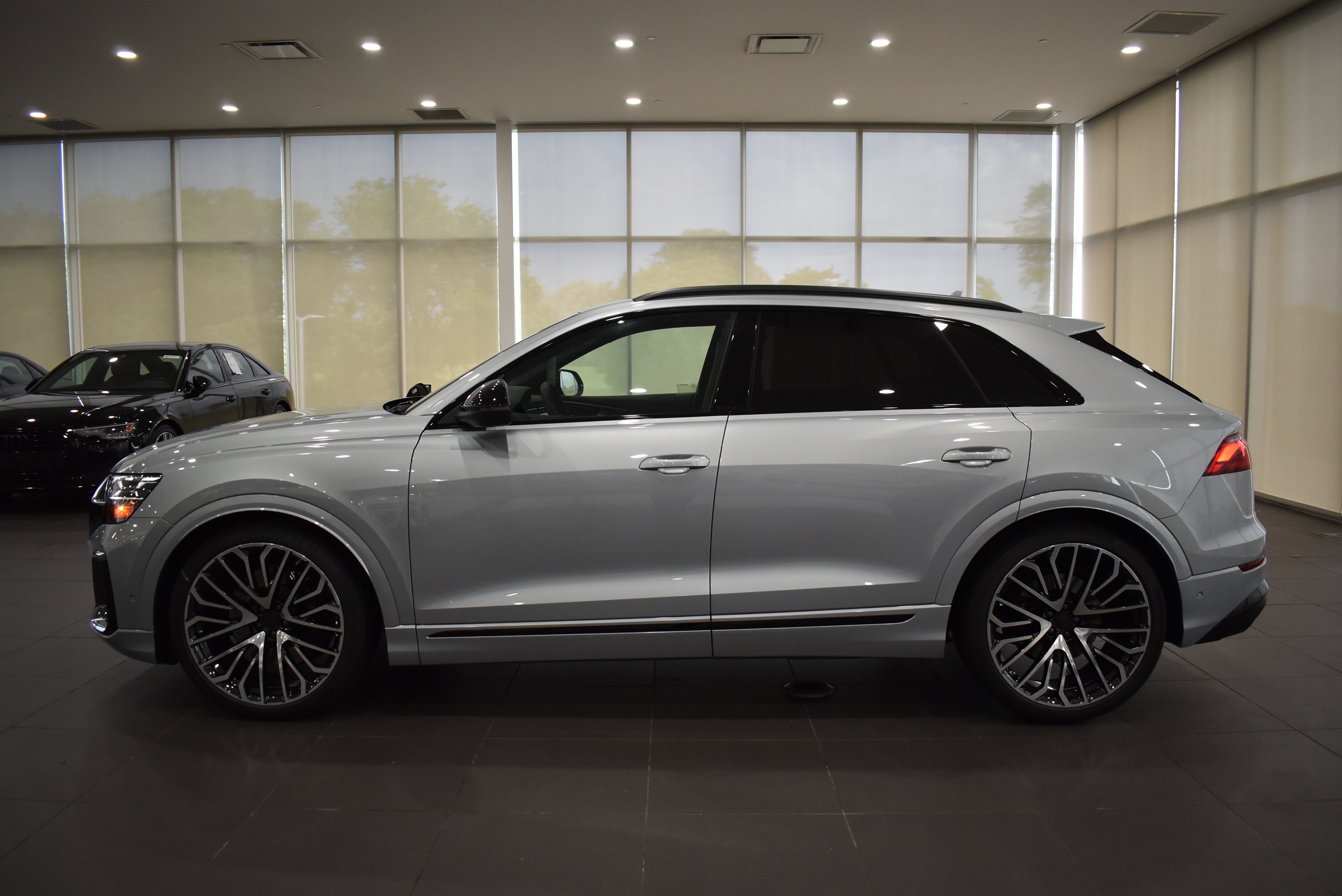 New 2026 Audi SQ8 Prestige AWD/4WD image 4