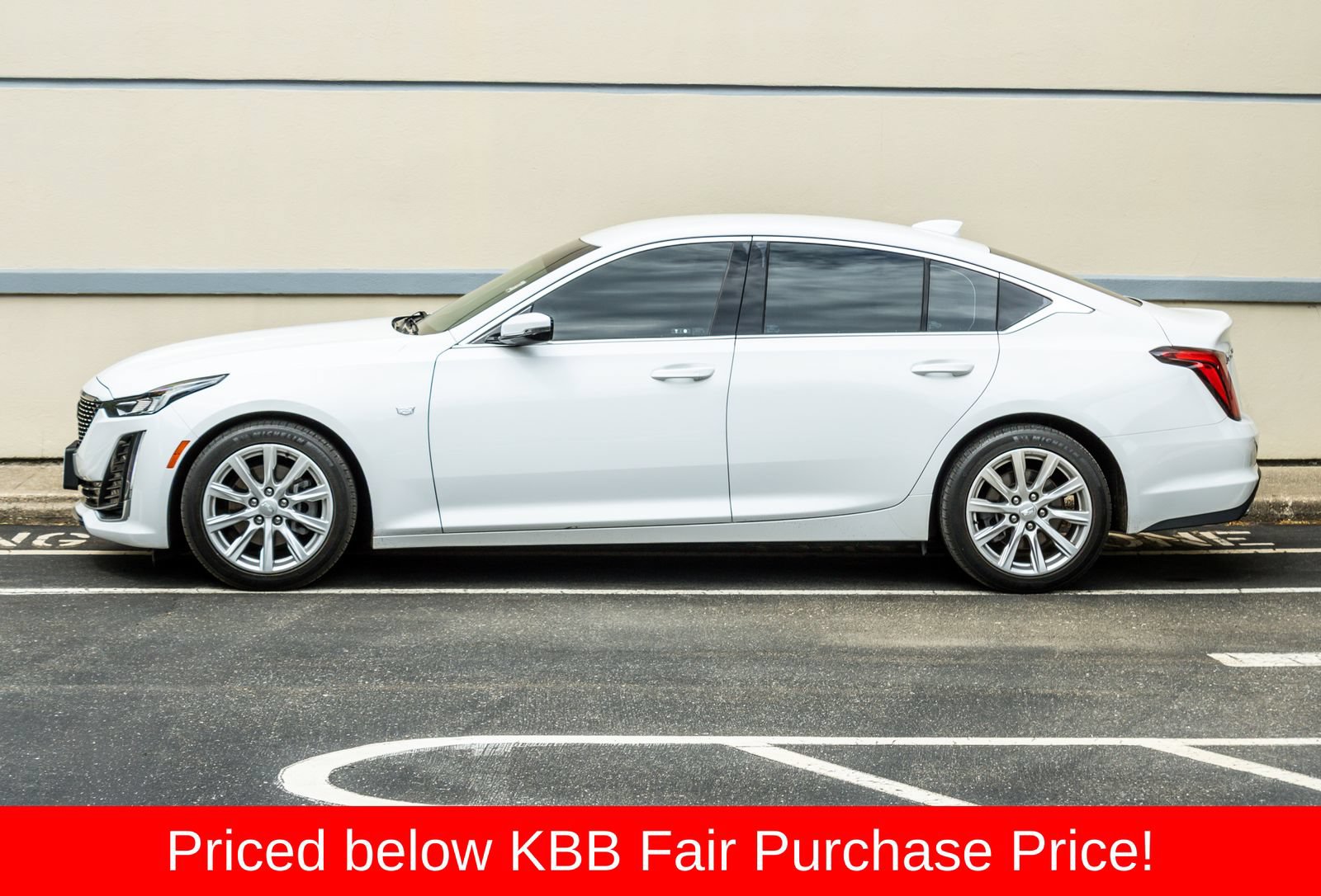 Used 2022 Cadillac CT5 Luxury RWD image 4
