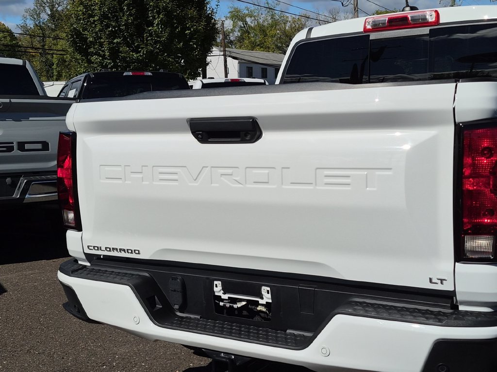 Used 2023 Chevrolet Colorado LT w/ LT Convenience Package II AWD/4WD image 33