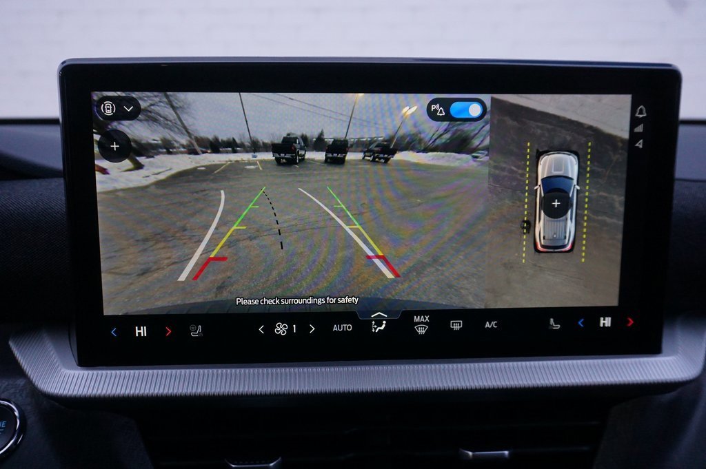 Used 2025 Ford Explorer Platinum w/ Ultimate Package image 21